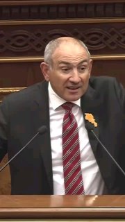 В Армении назвали граждан, не бравших деньги на выборах, опорой государственности