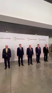 Никол Пашинян посетил выставку «Иннопром-2026» в Екатеринбурге: осмотр павильонов и кадры с премьером