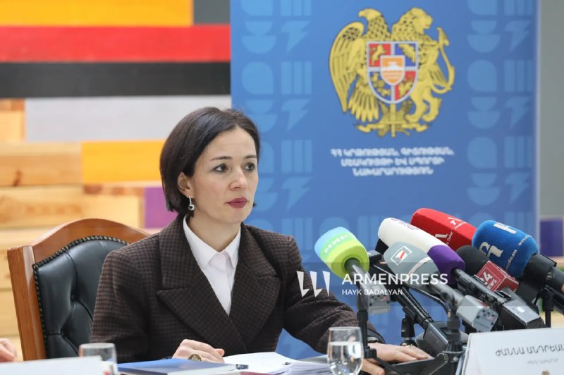Министр Жанна Андреасян подаст в суд иски о клевете из-за дезинформации о школах в Армении перед выборами