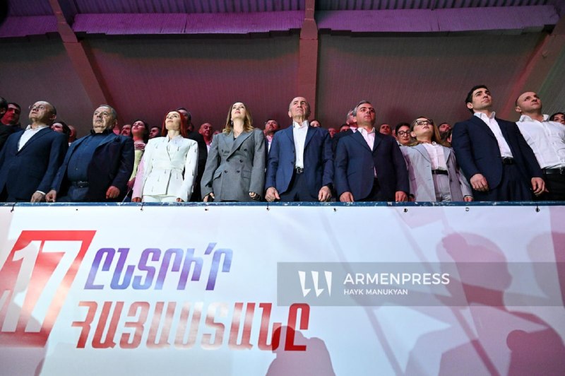 Блок «Армения» решил взять парламентские мандаты, полученные на выборах 7 июня