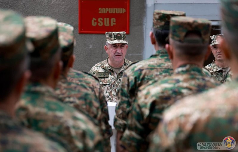 Эдуард Асрян представил нового командира спецвойскового соединения в Армении