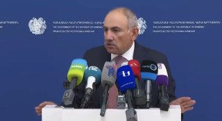 Пашинян: Царукян принял бы сделку на коленях, но в Армении ему её не предложили