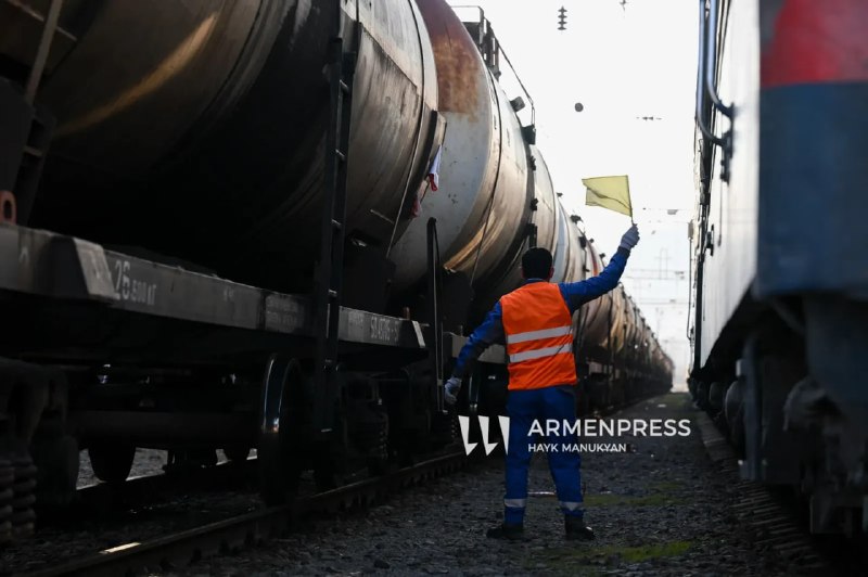 Из Азербайджана в Армению отправлена партия нефтепродуктов
